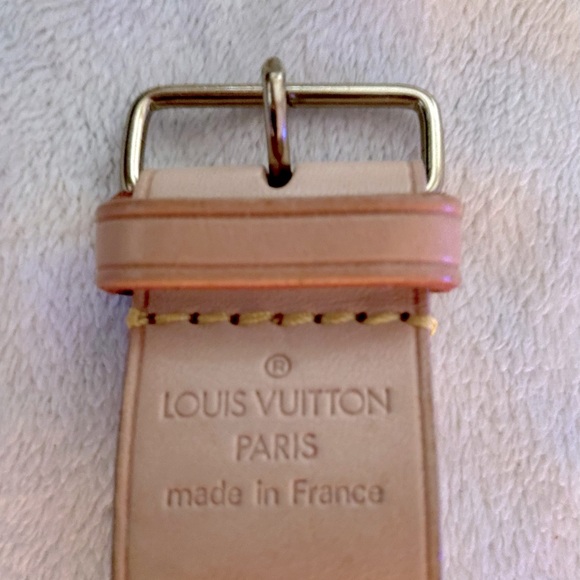 NEW LOUIS VUITTON POIGNET STRAP HANDLE HOLDER FOR LUGGAGE OR BRACELET TAN - Picture 2 of 5